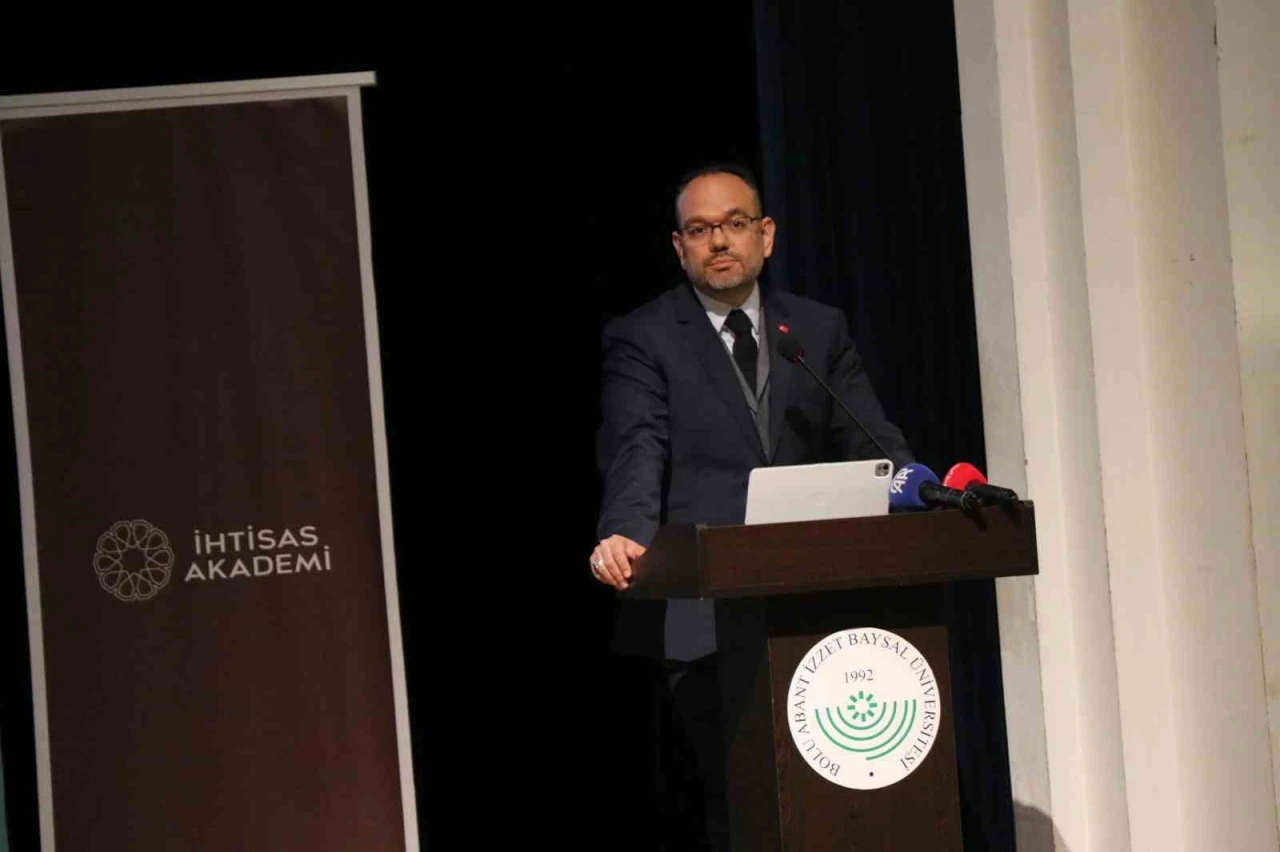 İletişim Başkan Yardımcısı Şahin: "Teknoloji bağımlılığı sosyal izolasyona neden oluyor"
