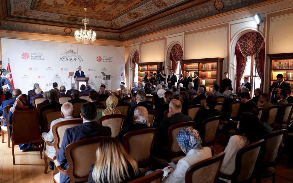 İletişim Başkanı Burhanettin Duran: "Ayasofya&rsquo;nın ibadete a&ccedil;ılması adeta bir Kızılelma&rsquo;ydı"
