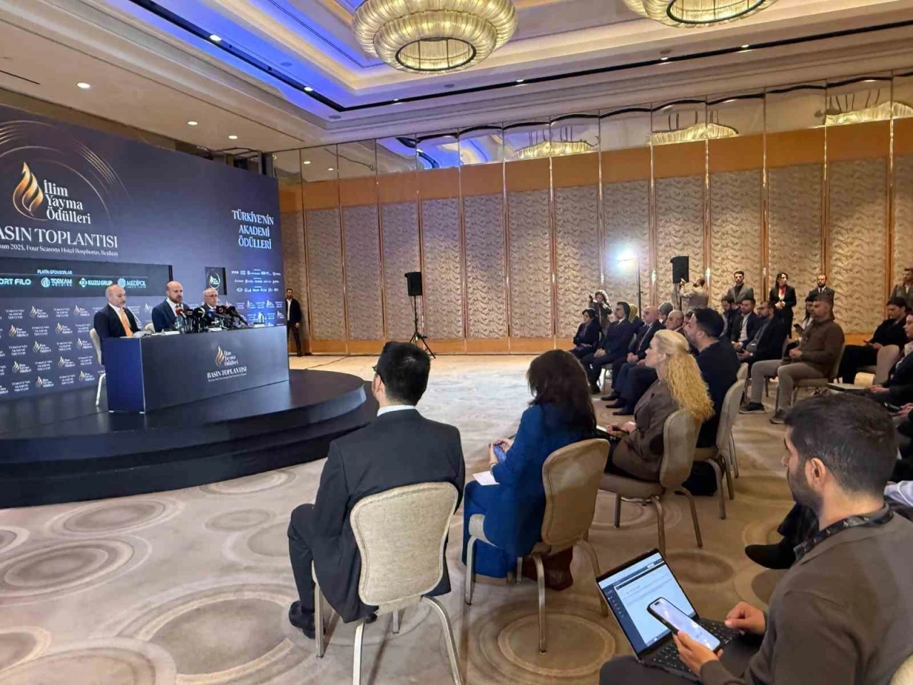 İlim Yayma Vakfı Mütevelli Heyeti Başkanı Erdoğan: &quot;Türkiye’deki bilimsel çalışmanın seviyesi hızla artıyor&quot;
