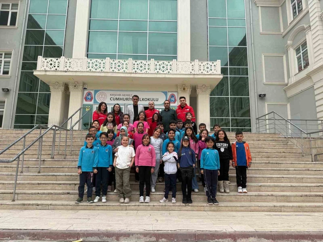 İlkokul öğrencilerinden Filistin için yardım kampanyası
