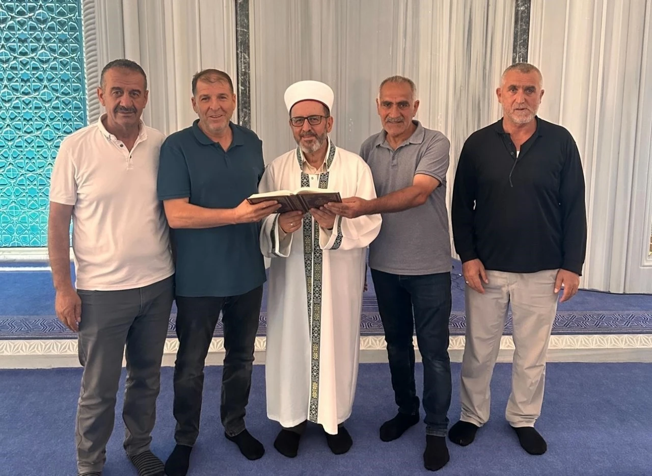 İmami Şafii Camii’nde başlatılan Kur’an Kursu ilk mezunlarını verdi

