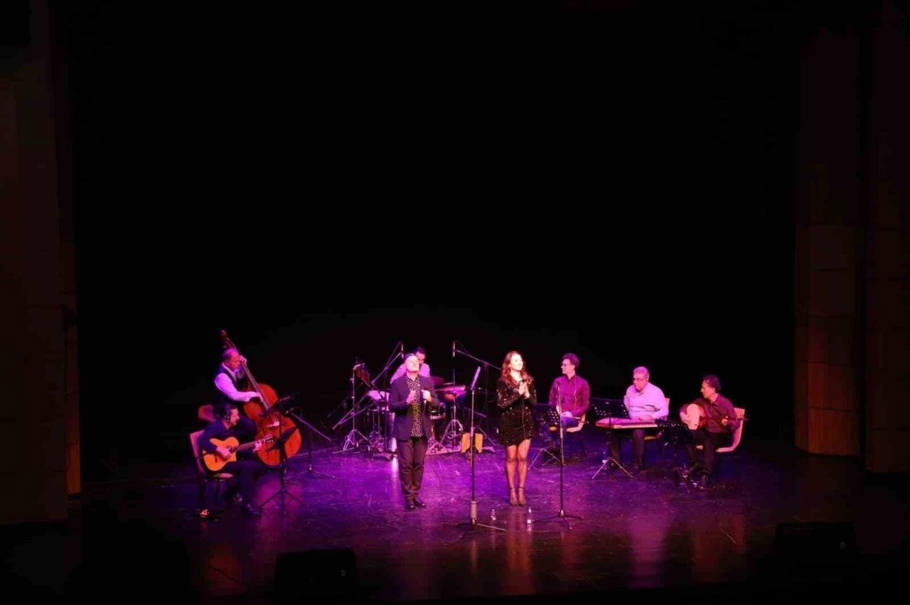 İncesaz Samsun&rsquo;da sahne aldı
