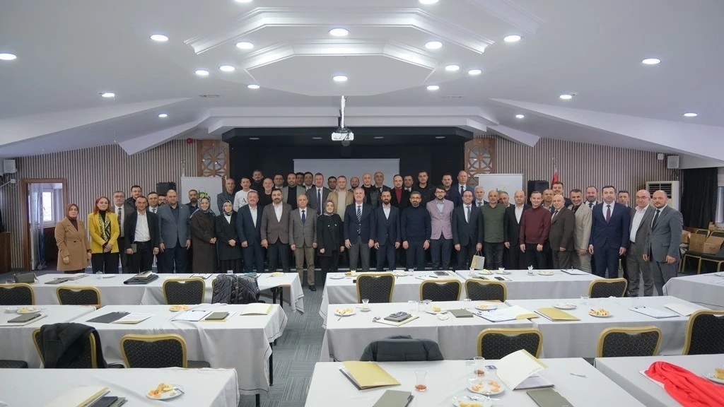 İneg&ouml;l Belediyesi 2025&rsquo;i değerlendirdi, 2026 hedeflerini masaya yatırdı
