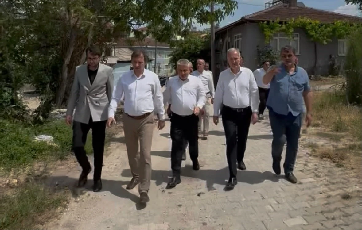 İneg&ouml;l Belediyesi kırsalda &uuml;st yapı hamlesini s&uuml;rd&uuml;r&uuml;yor
