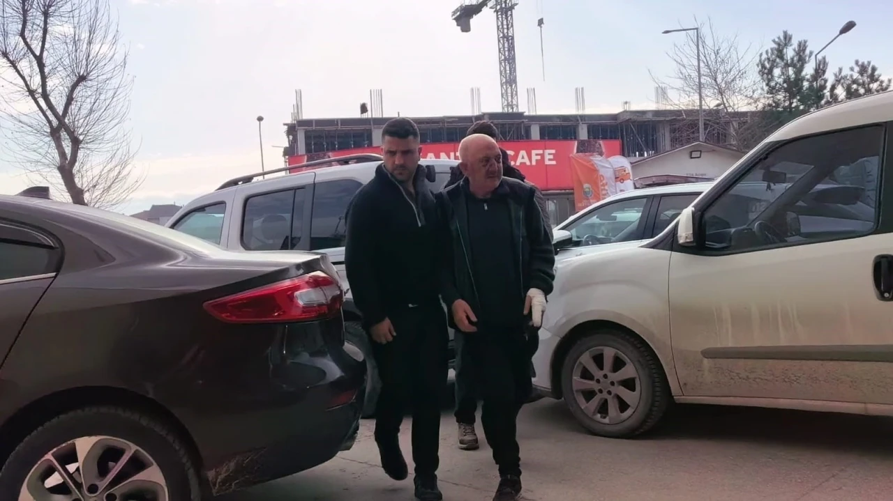 İneg&ouml;l&rsquo;de aile kavgası kanlı bitti: Enişte tutuklandı
