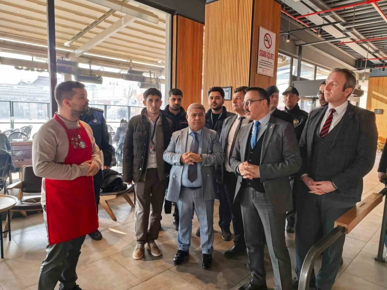 İneg&ouml;l&rsquo;de kafelere sigara denetimi
