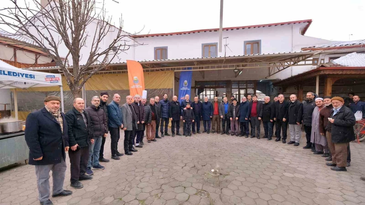 İneg&ouml;l yeni yılın ilk sabah namazında buluştu
