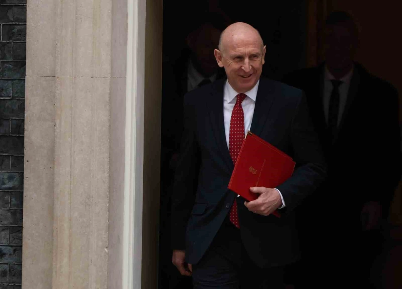 İngiltere Savunma Bakanı Healey: "ABD&rsquo;nin Bella 1&rsquo;e m&uuml;dahalesine destek verdik"
