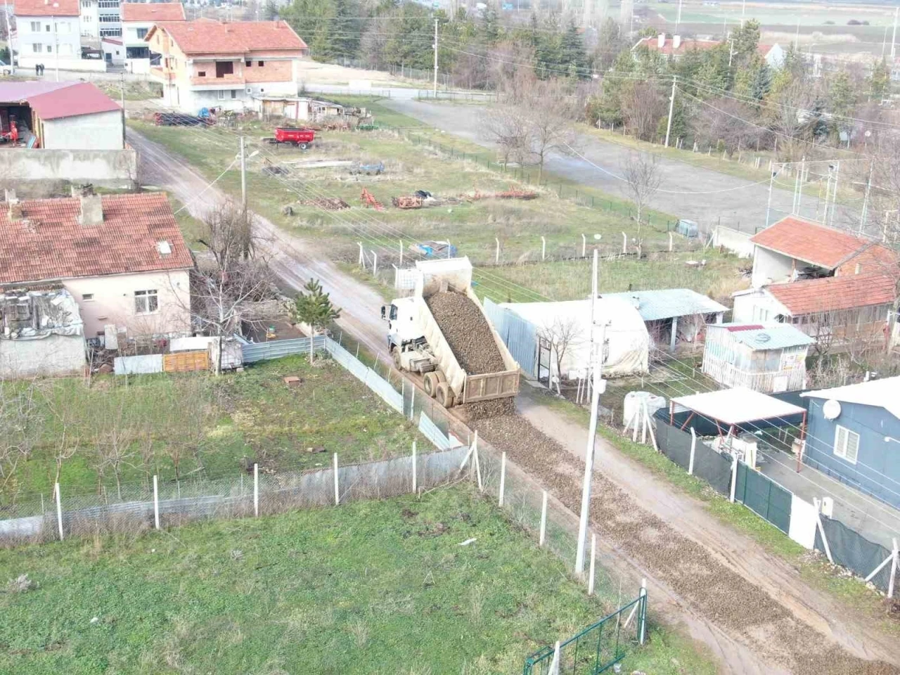 İn&ouml;n&uuml;&rsquo;de sokaklar elden ge&ccedil;iyor
