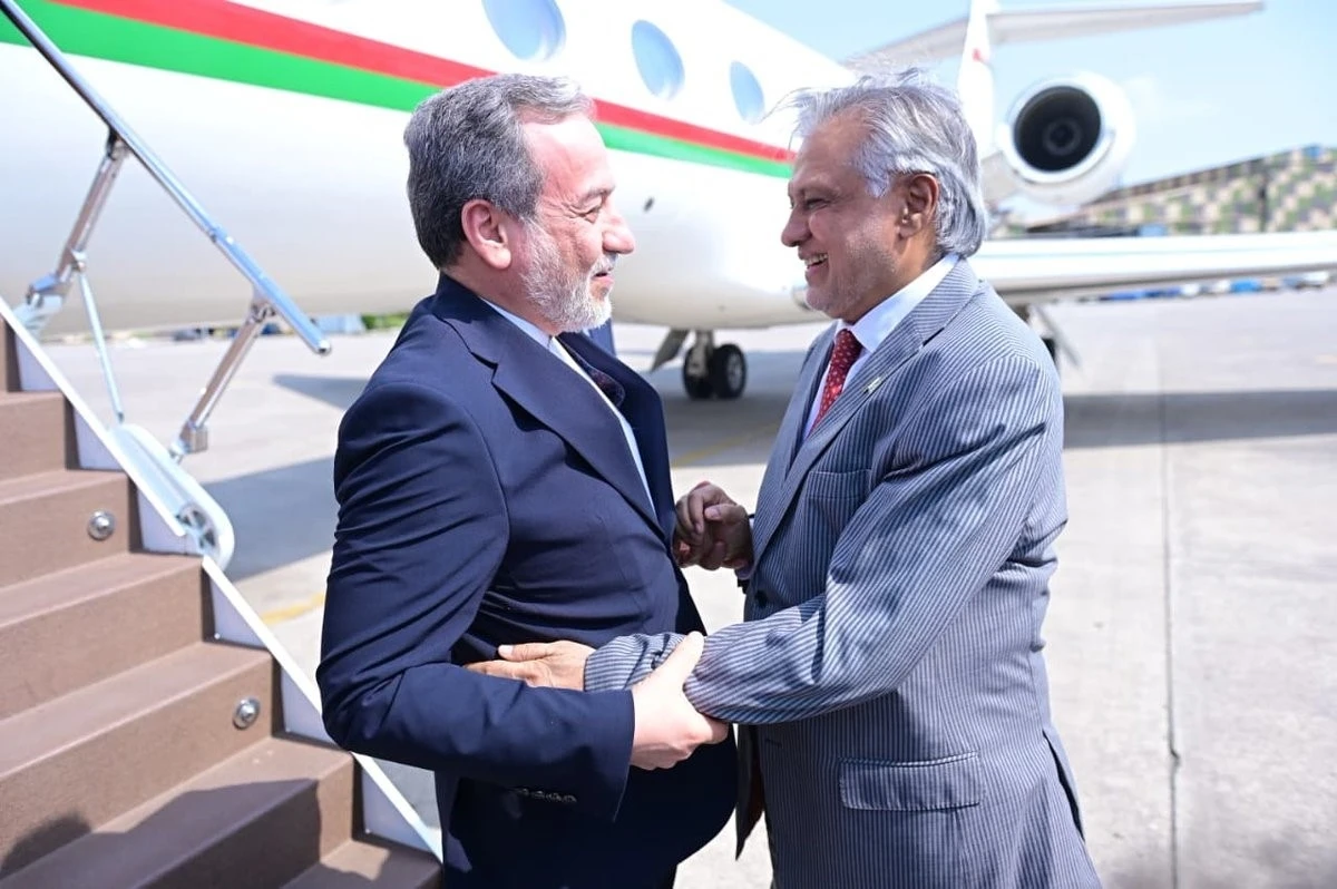 İran Cumhurbaşkanı Pezeşkiyan, Pakistan&rsquo;da
