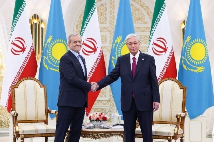 İran Cumhurbaşkanı Pezeşkiyan: &quot;ABD ve bazı Batılı ülkeler, bağımsız ülkelerin egemenliğini hedef alıyor&quot;
