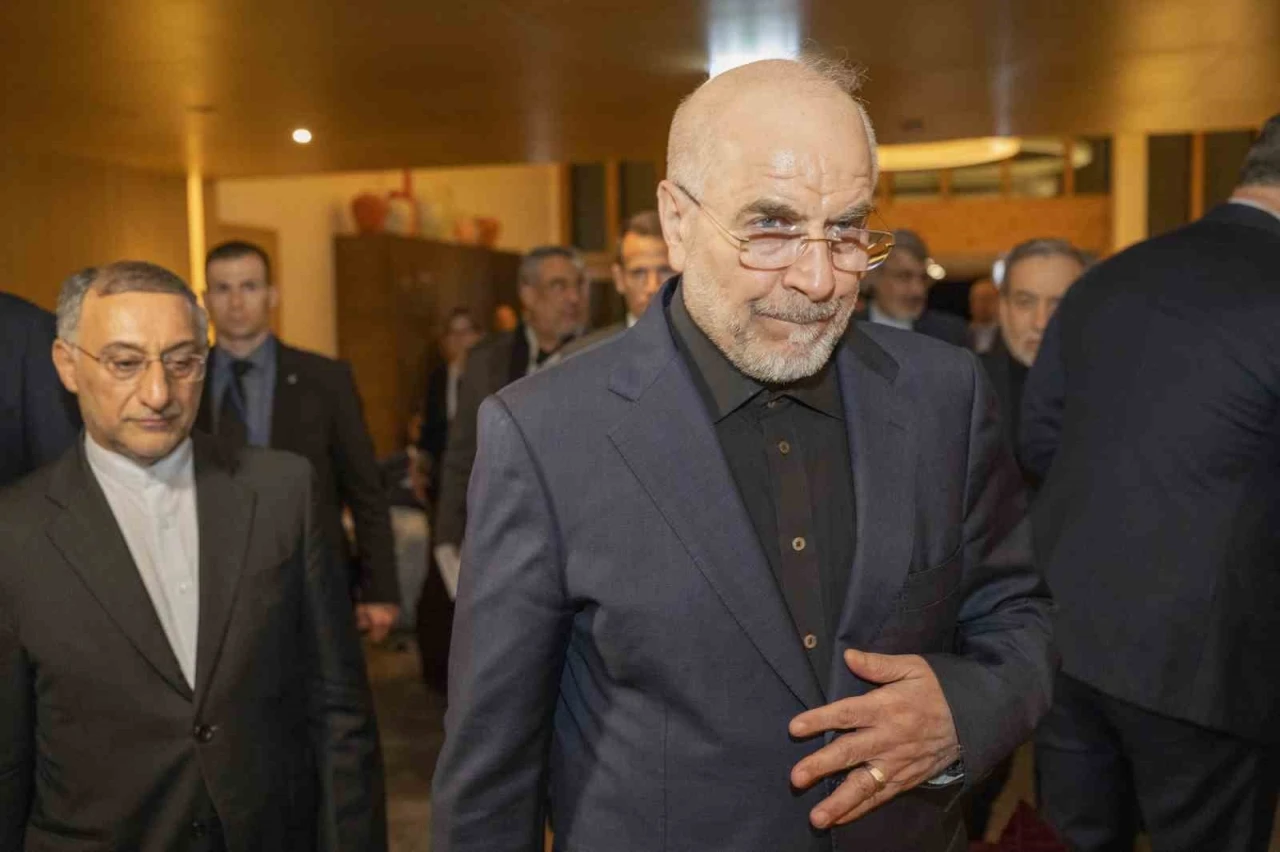 İran Meclis Başkanı Galibaf&rsquo;tan ABD&rsquo;ye: "A&ccedil;ıklamalarına dikkat etseler iyi olur"
