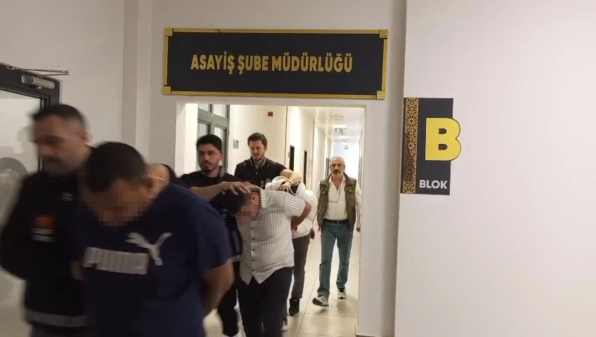 İş yeri kurşunlamasında yakalan 3 şüpheliden 2’si tutuklandı
