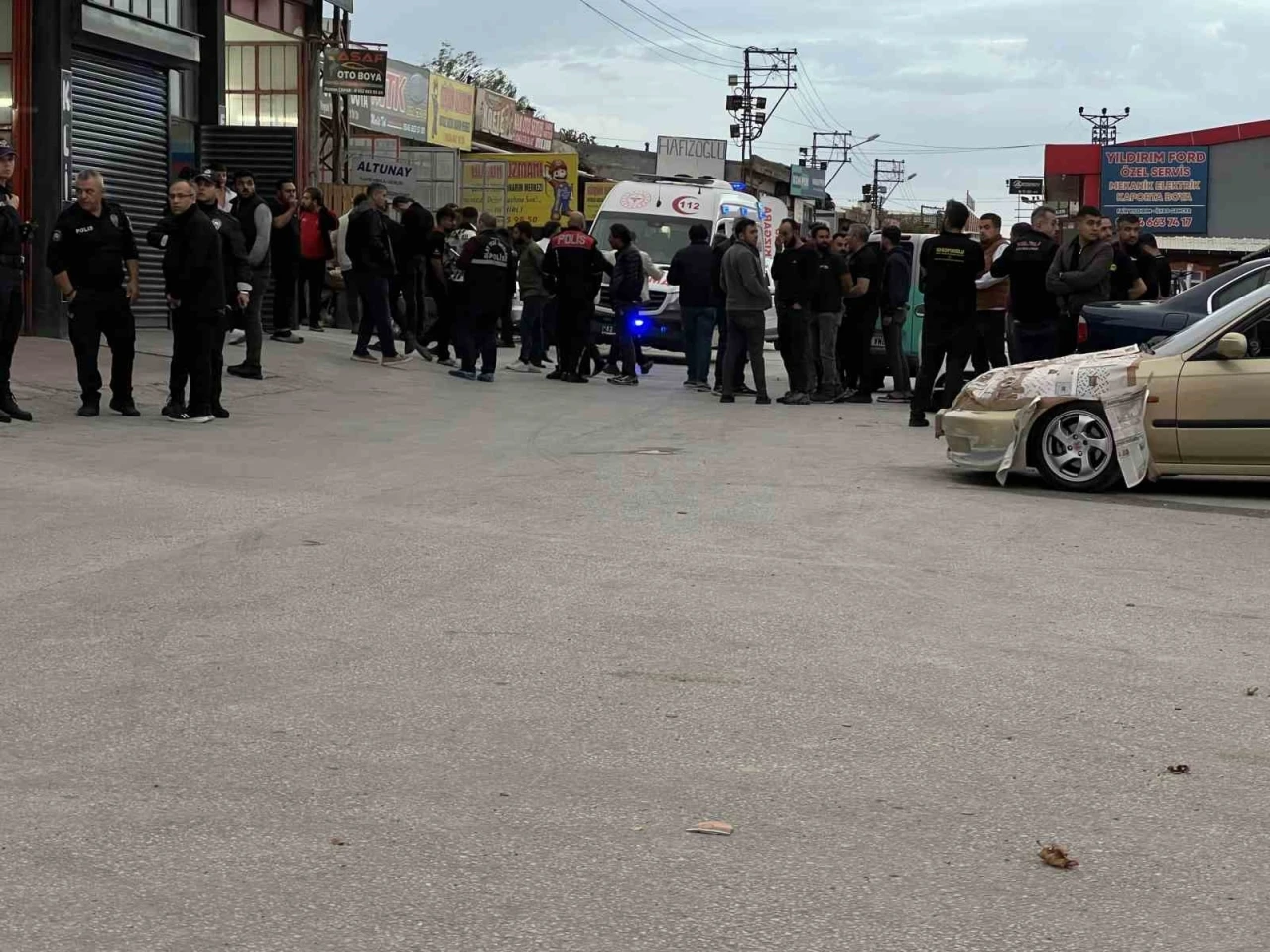 İş yerine gelip tüfekle rastgele ateş etti: 12 yaralı
