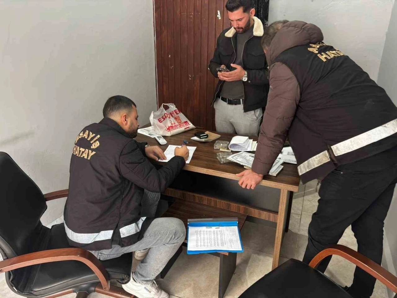 İskenderun&rsquo;da ara&ccedil; kiralama firmalarına denetim yapıldı
