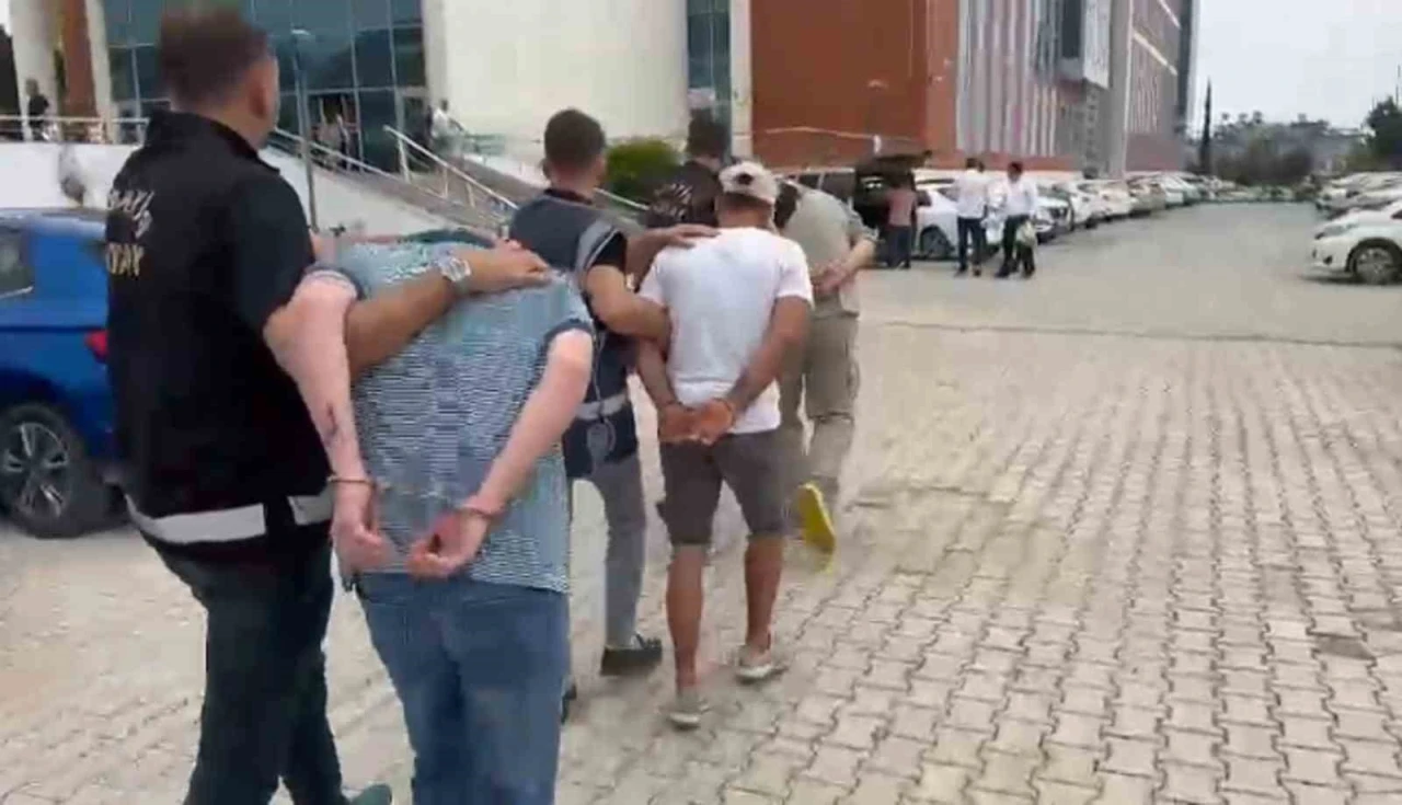 İskenderun’da aranan 3 kişi yakalandı
