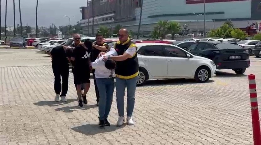 İskenderun&rsquo;da evinde silah yakalanan şahıs tutuklandı
