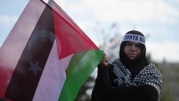 İsrail’e tepki gösteren STK’lar, 14 Mayıs’ın &quot;Filistin Soykırım Günü&quot; ilan edilmesini istedi
