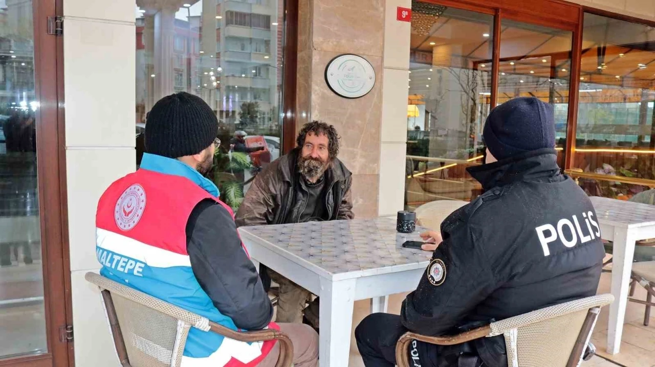 İstanbul&rsquo;da 159 evsiz vatandaş otellere yerleştirildi
