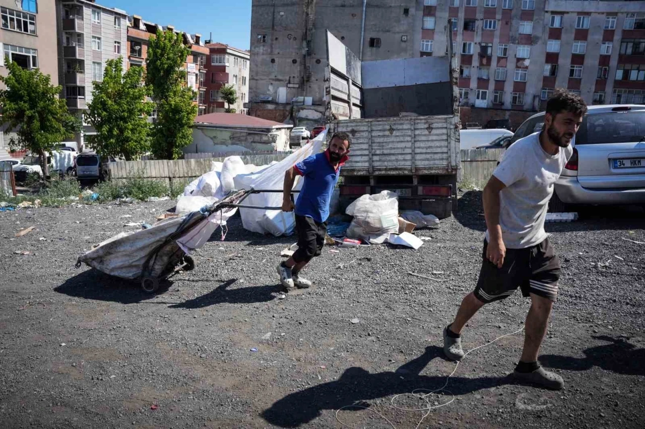 İstanbul&rsquo;da DOA sistemine g&ouml;sterilen yoğun ilgi kağıt toplayıcılarını şaşırttı
