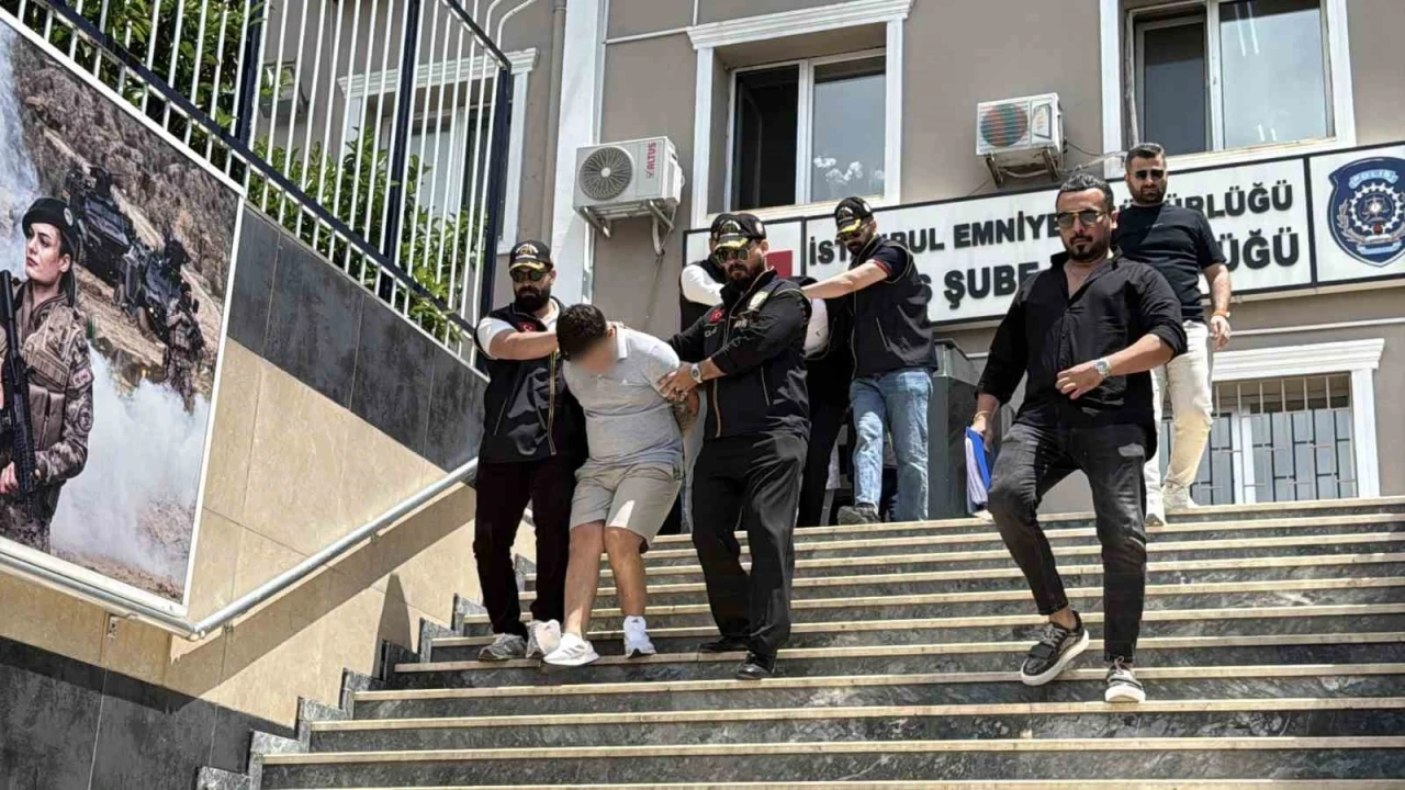 İstanbul&rsquo;da hara&ccedil; istedikleri iş yerlerini kurşunlayan ve tehditte bulunan 5 ş&uuml;pheli adliyeye sevk edildi
