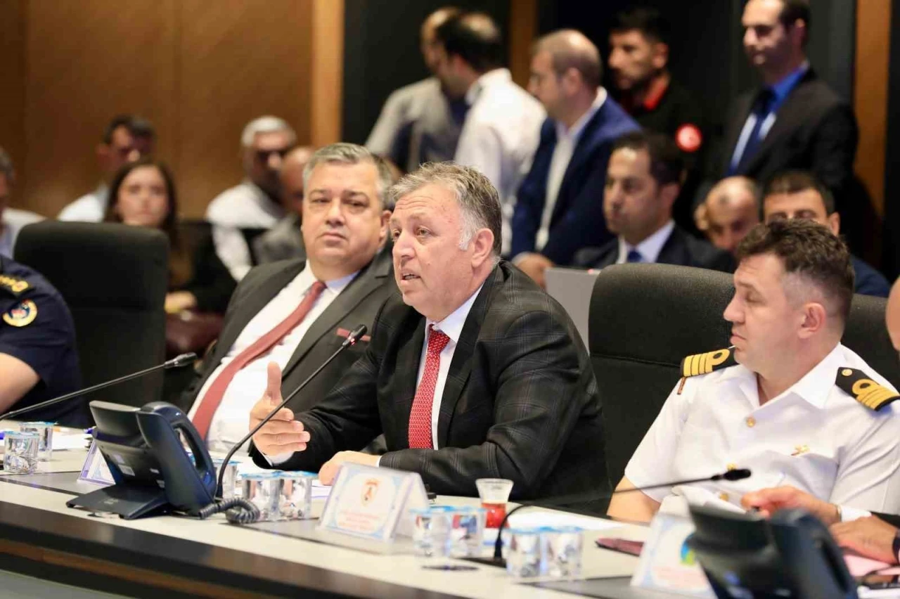 İstanbul’da toplu taşıma ücretlerine zam teklifi reddedildi
