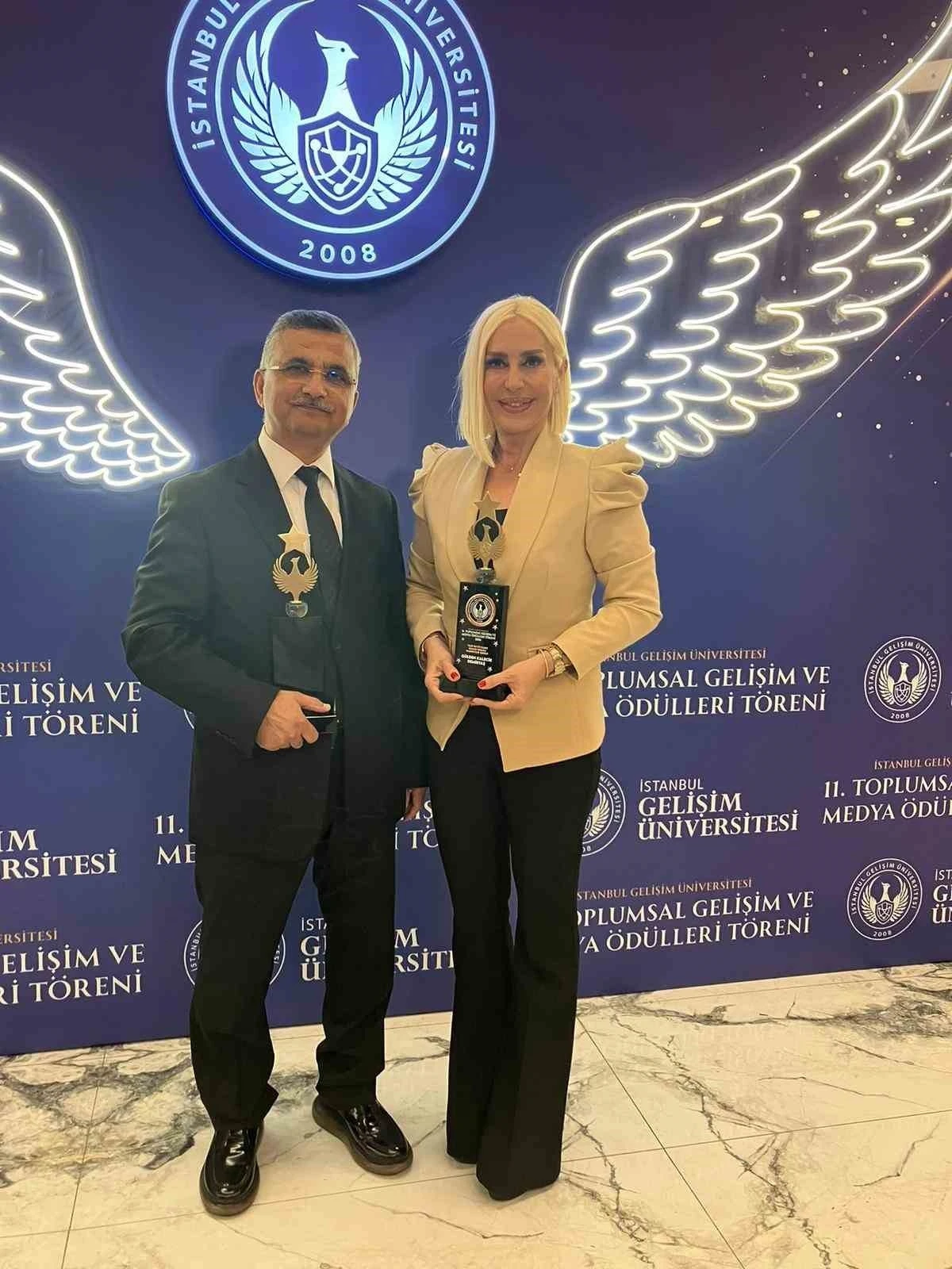 İstanbul Gelişim &Uuml;niversitesi 11. Toplumsal Gelişim ve Medya &Ouml;d&uuml;lleri sahiplerini buldu
