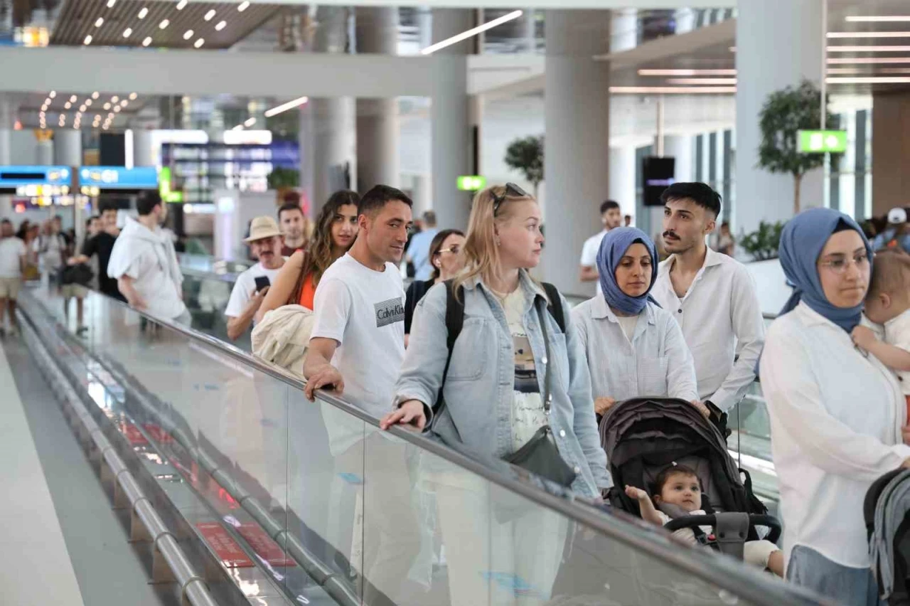 İstanbul Havalimanı’nda Kurban Bayramı yoğunluğu
