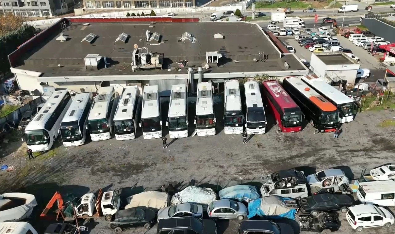 İstanbul merkezli 6 ilde eş zamanlı &rsquo;Change otob&uuml;s&rsquo; operasyonu

