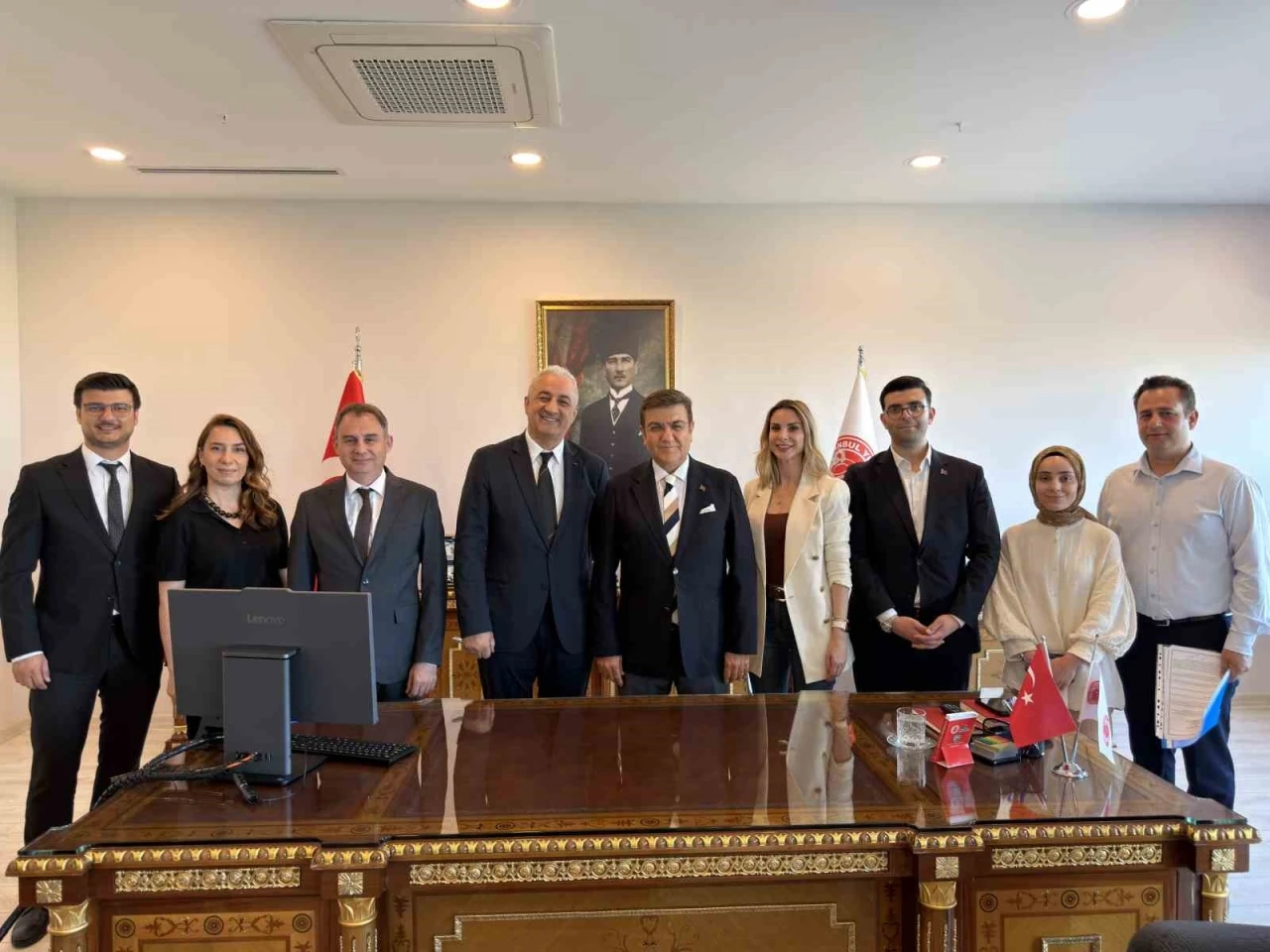 İstanbul Yeni Y&uuml;zyıl &Uuml;niversitesi ile TACEV arasında robotik kodlama işbirliği
