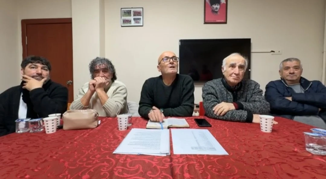 İstifası beklenen kul&uuml;p başkanından &ccedil;arpıcı a&ccedil;ıklamalar
