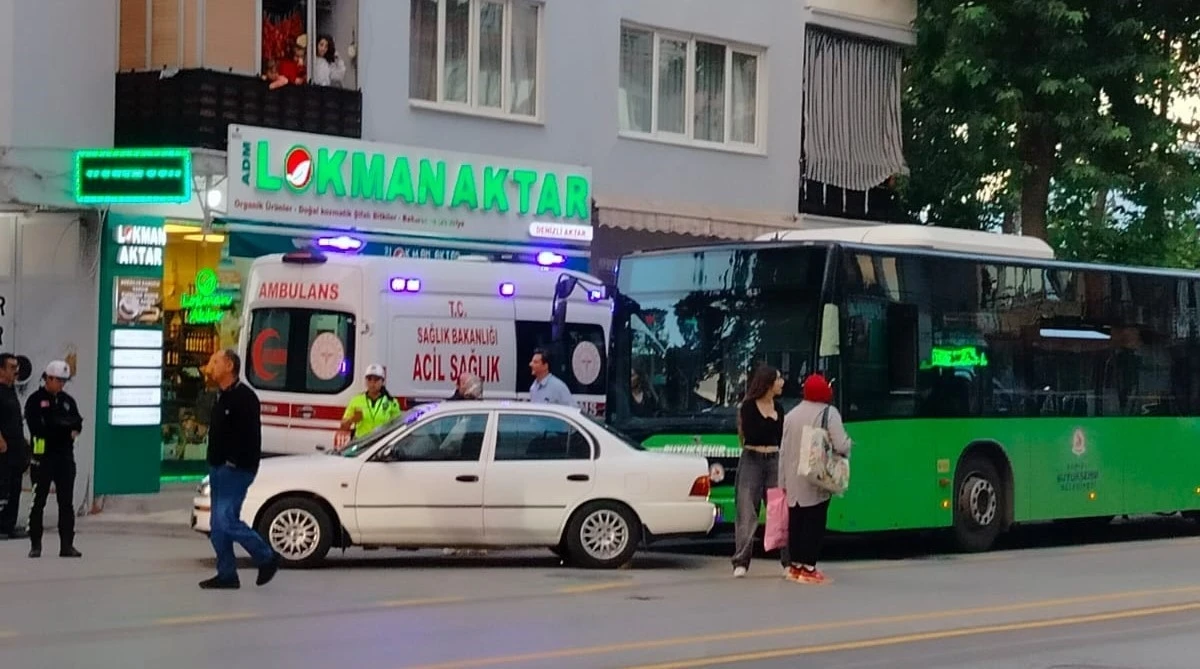İstiklal Caddesi’nde yine otobüs kazası
