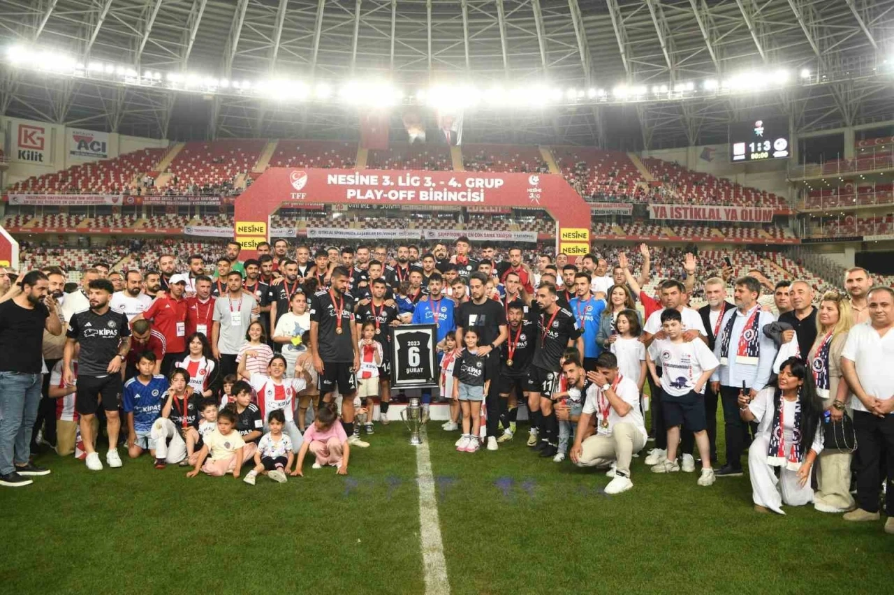 İstiklalspor Kulüp Başkanı Akarca: &quot;2. Lig’de de hedefimiz büyük&quot;
