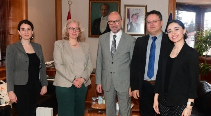 İsveç Ankara Büyükelçi Vekili Louise Morsing’ten Anadolu Üniversitesi’nde
