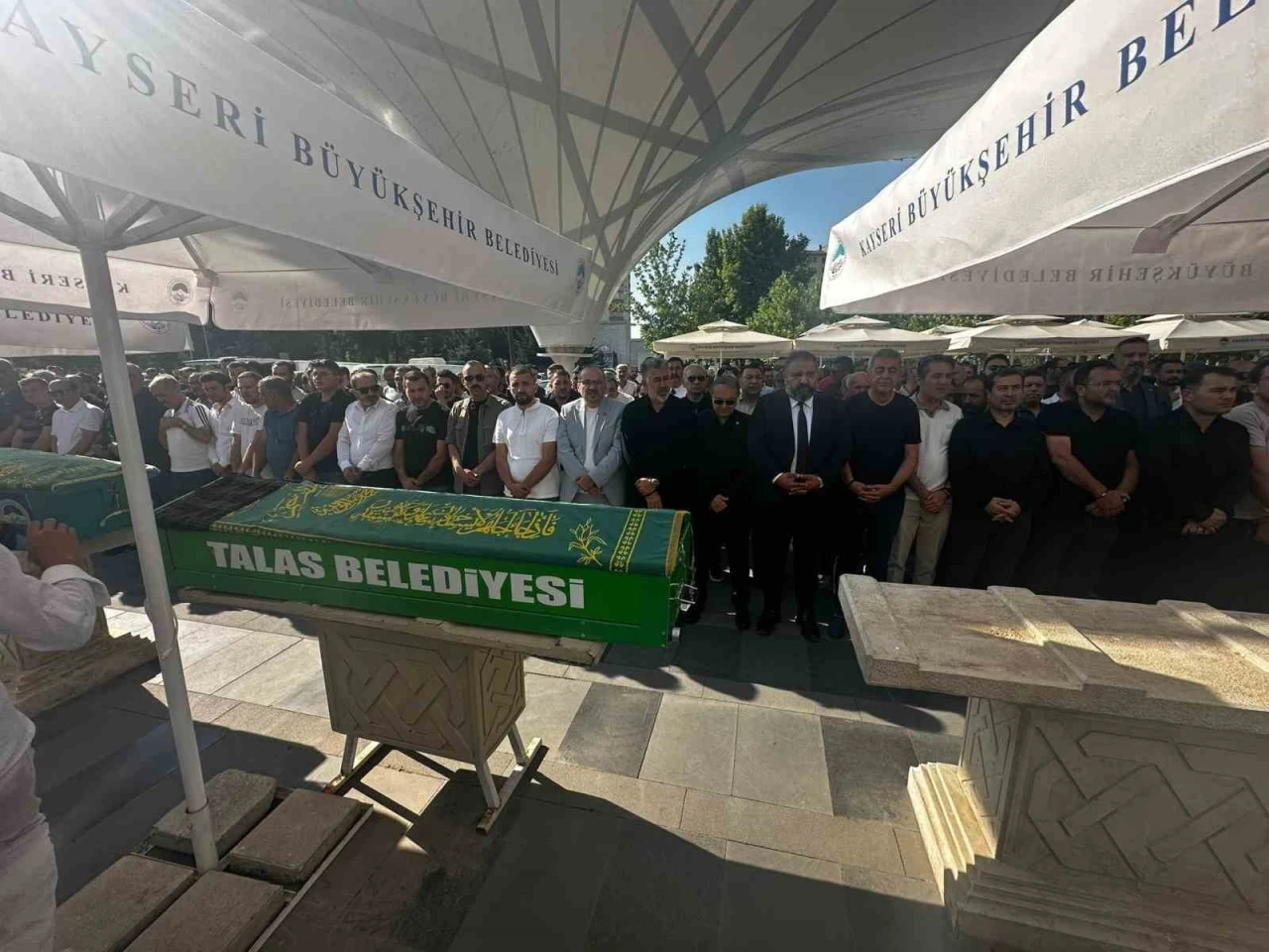 İYİ Parti Genel Başkan Başdanışmanı Kılınç’ın kardeşi son yolculuğuna uğurlandı