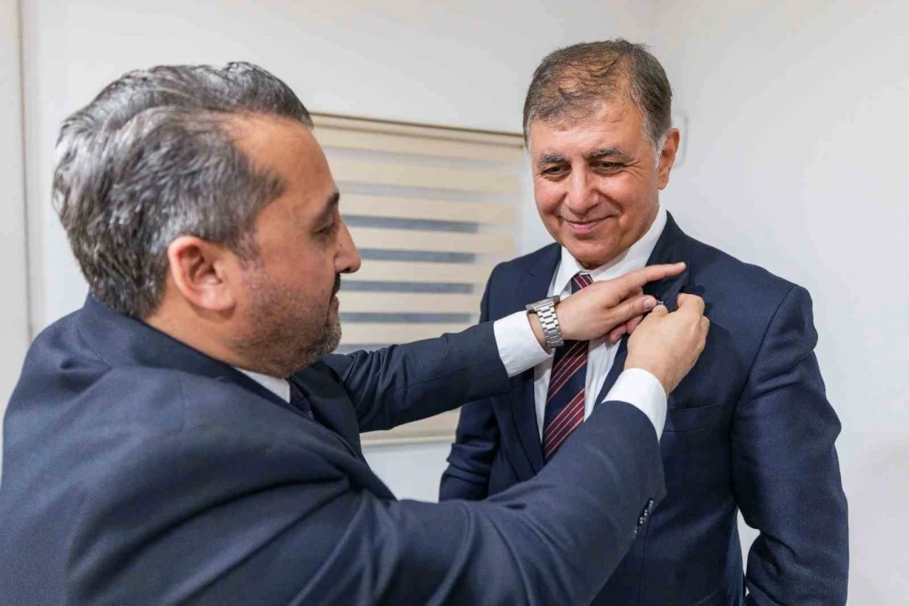 İZAZDER, İzmir B&uuml;y&uuml;kşehir Belediyesi ile İzmir-Bak&uuml; kardeşliğini masaya yatırdı
