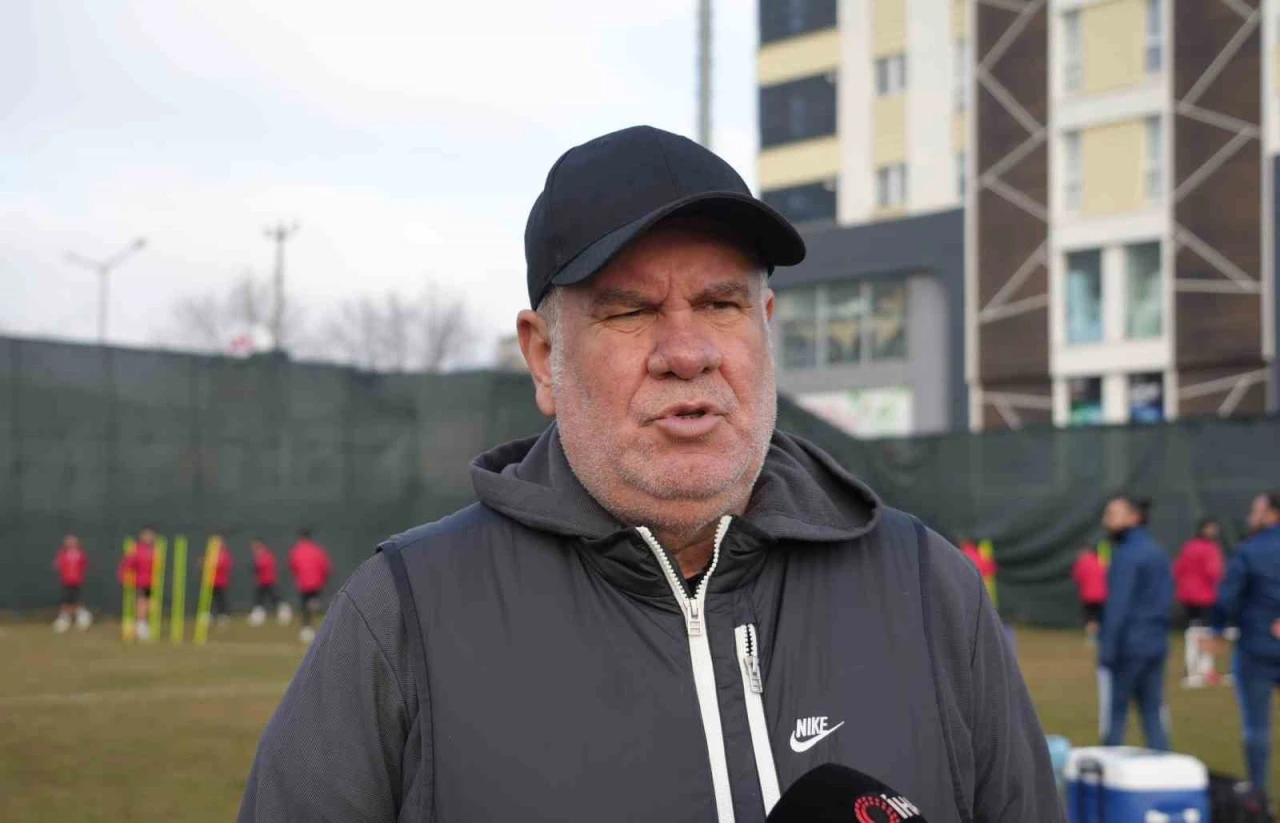 İzmir Çoruhlu FK’da Levent Eriş sesleri
