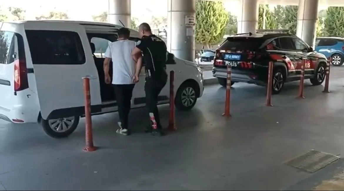 İzmir’de aranan şahıslara şafak operasyonu: 114 gözaltı
