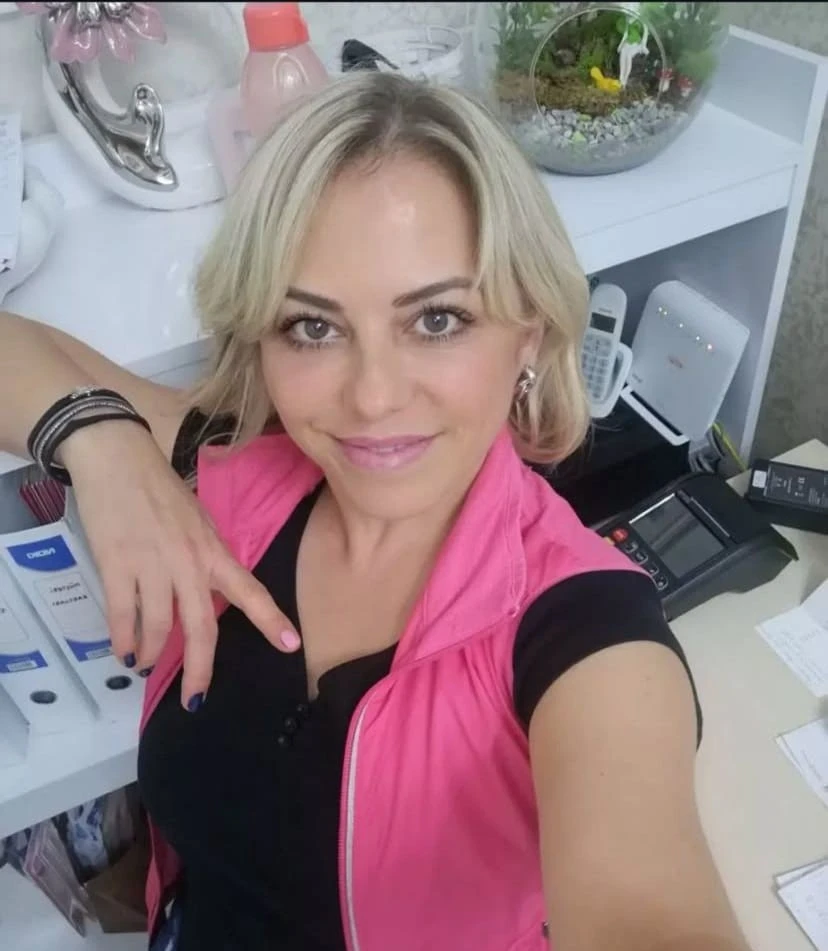 İzmir’de bir kadın, boşandığı eşi tarafından bıçaklanarak öldürüldü

