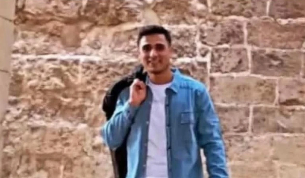 İzmir’de feci kazada hayatını kaybeden 3 kardeş Mardin’de toprağa verildi
