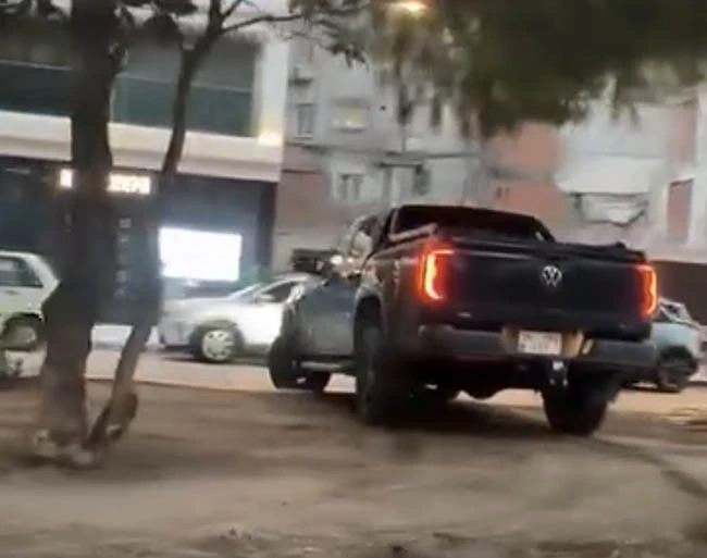 İzmir&rsquo;de orta ref&uuml;jden karşı y&ouml;ne ge&ccedil;en s&uuml;r&uuml;c&uuml;ye ceza yağdı
