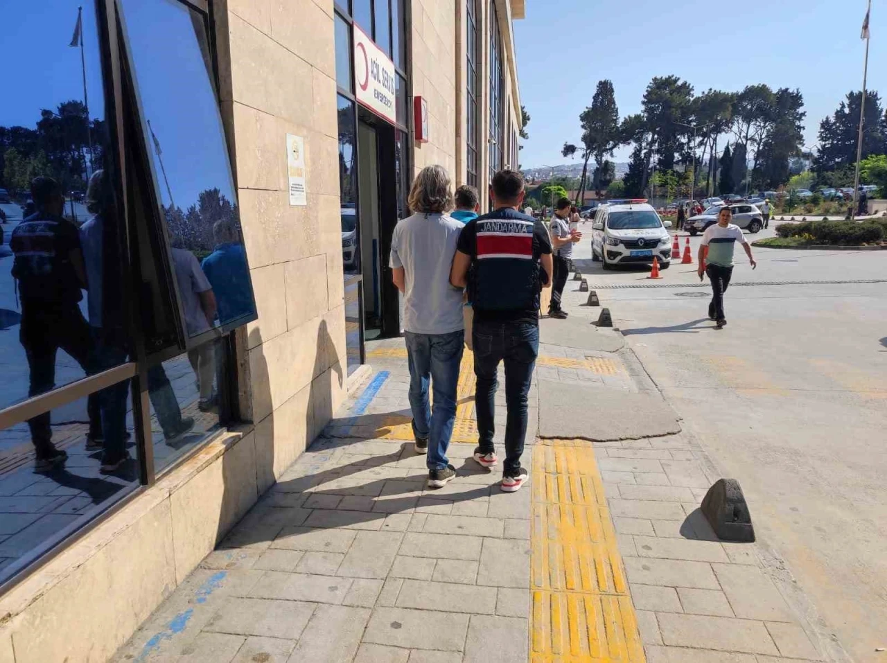 İzmir’de terör propagandacılarına operasyon: 5 gözaltı
