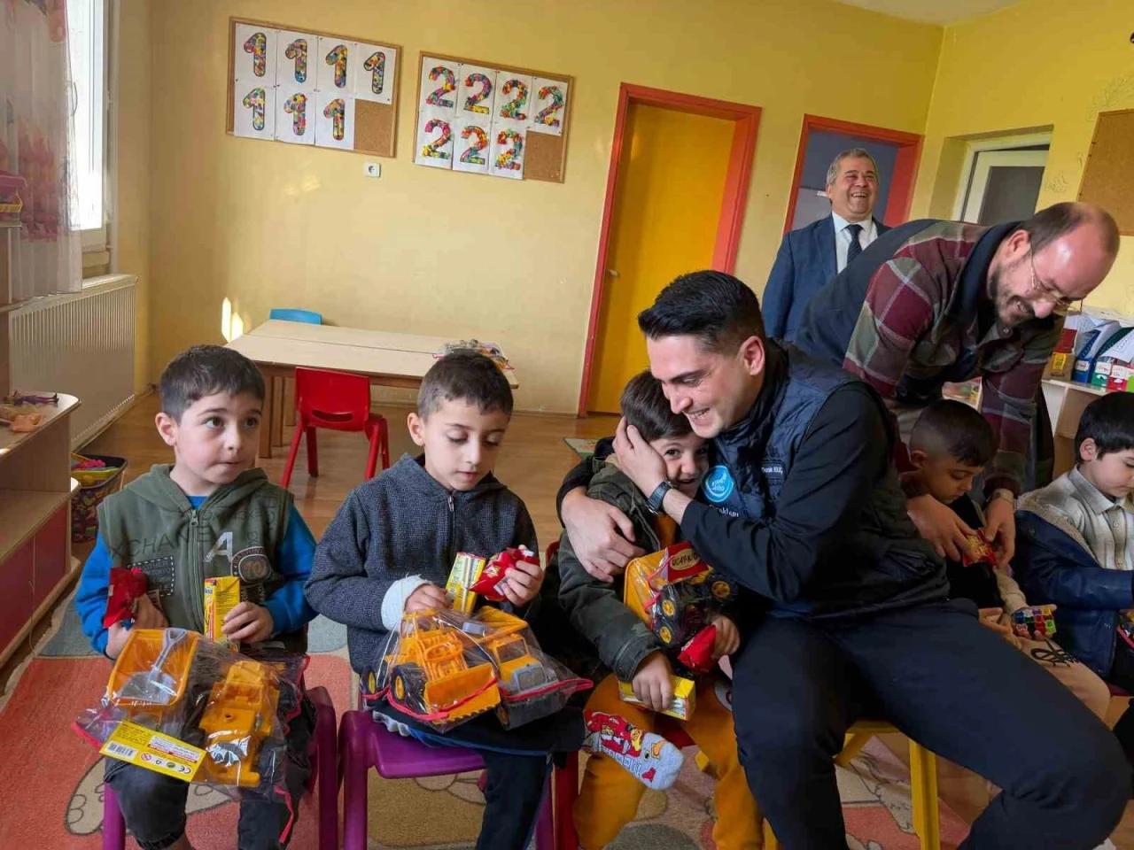 İzmir’de Ülkü Ocakları’ndan eğitime destek
