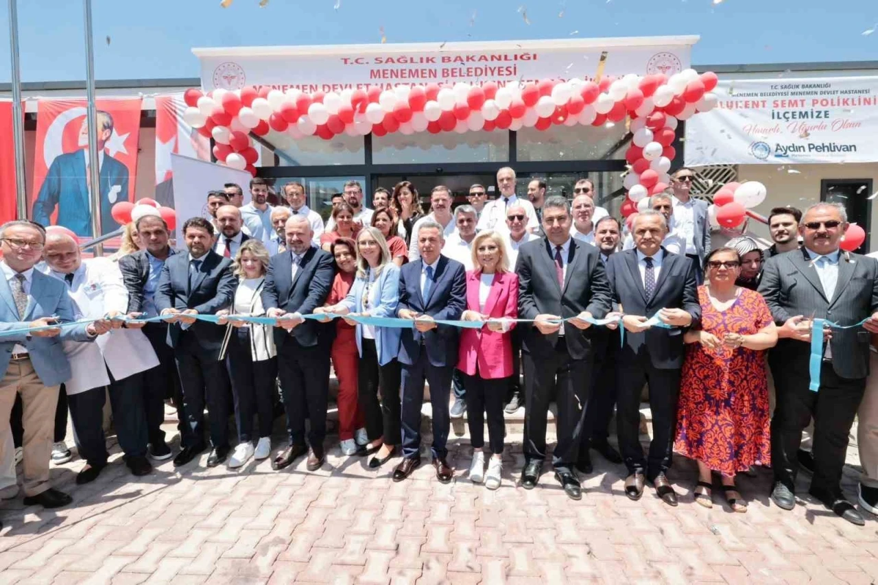 İzmir protokolü, Ulukent Semt Polikliniği açılışında buluştu
