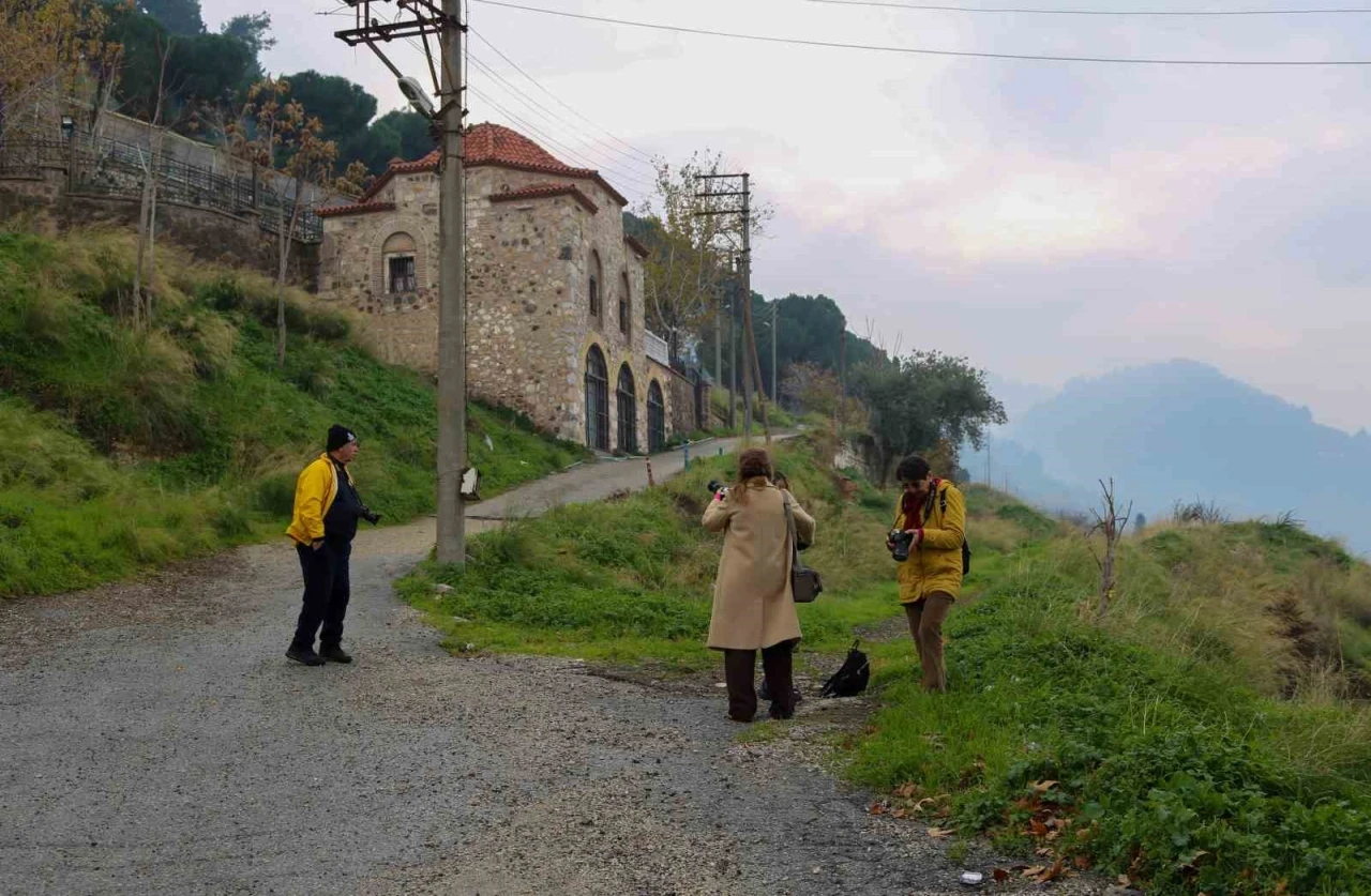 İzmirlİ fotoğraf&ccedil;ılar Manisa&rsquo;ya hayran kaldı

