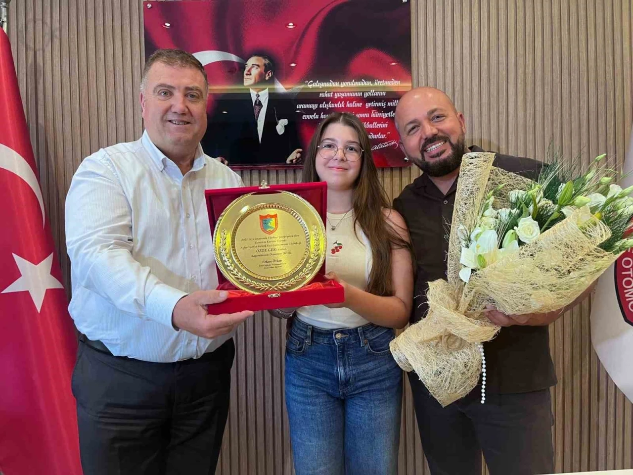İzmirli Özde, LGS’de Türkiye birincisi oldu

