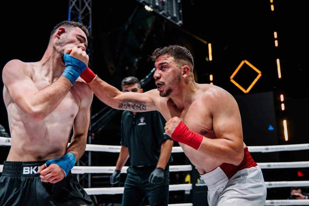 İzmirli şampiyona, ilk tebrik Connor Mc Gregor’dan
