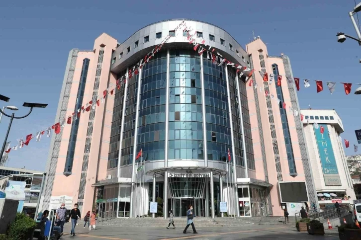 İzmit Belediyesi işçisine yüzde 22 ek zam
