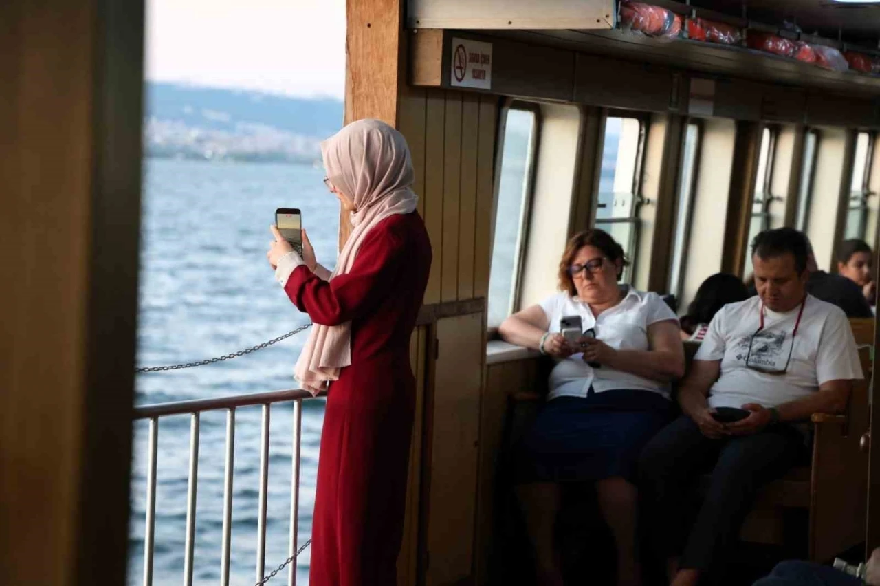 İzmit K&ouml;rfezi&rsquo;nde vapur keyfi

