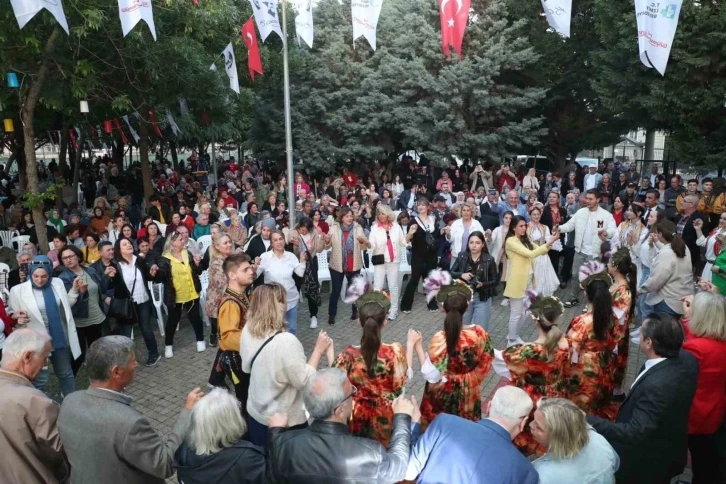 İzmit’te Hıdırellez coşkusu yaşandı
